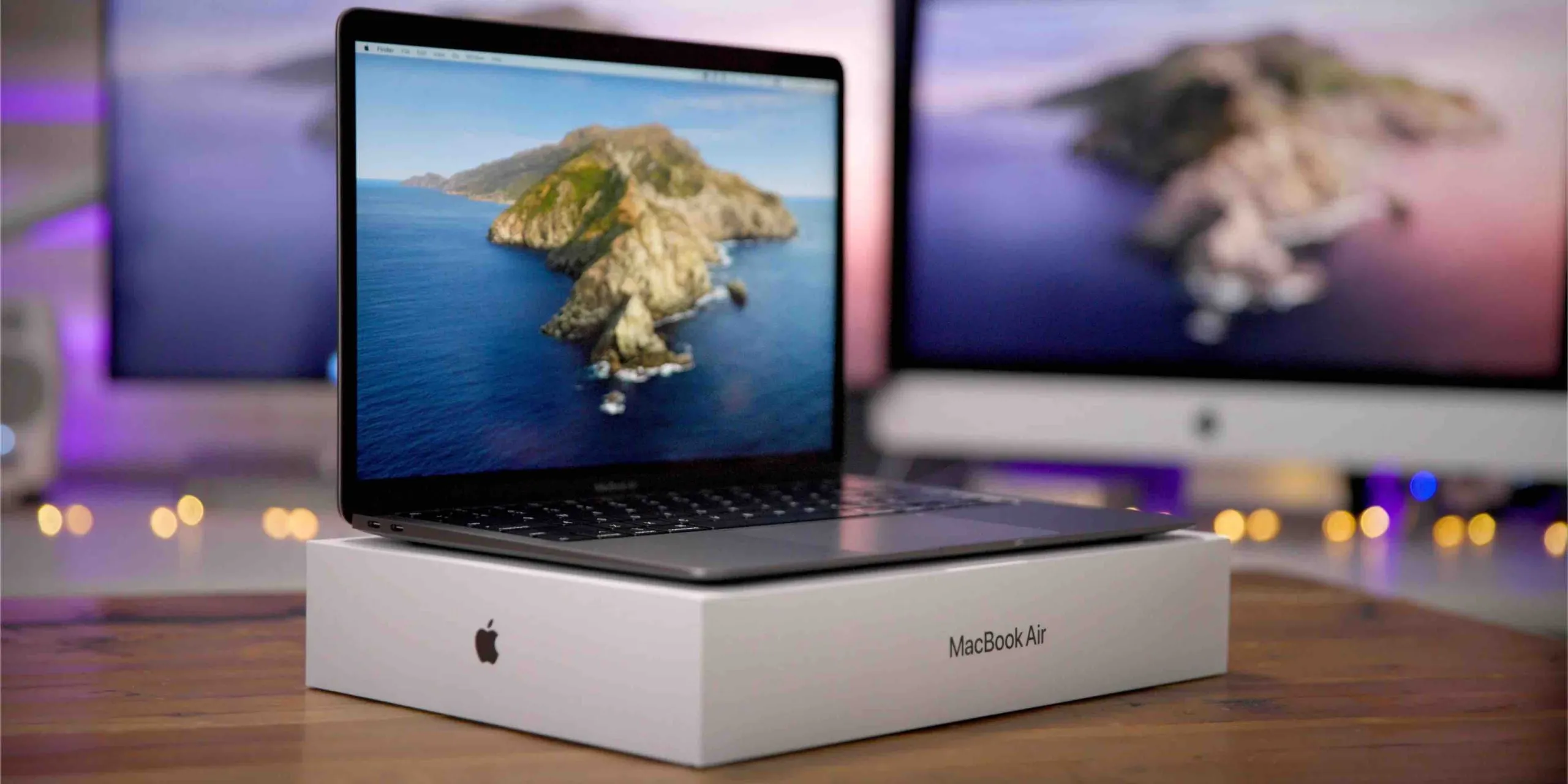 Сколько держит MacBook Air на процессоре M1? А сколько времени заряжается?