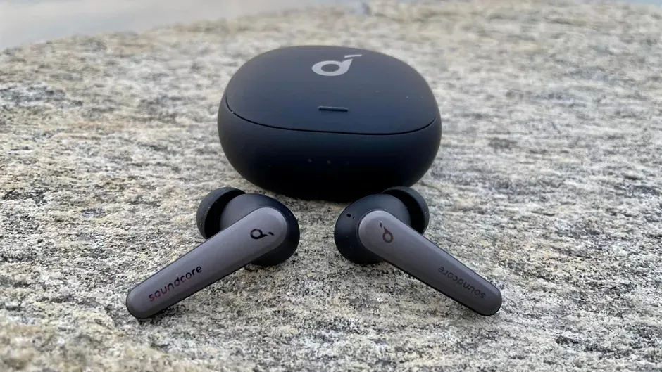 Нашли лучшую альтернативу AirPods Pro, о которой почти никто не знает. Идеальный вариант за 10 тысяч рублей