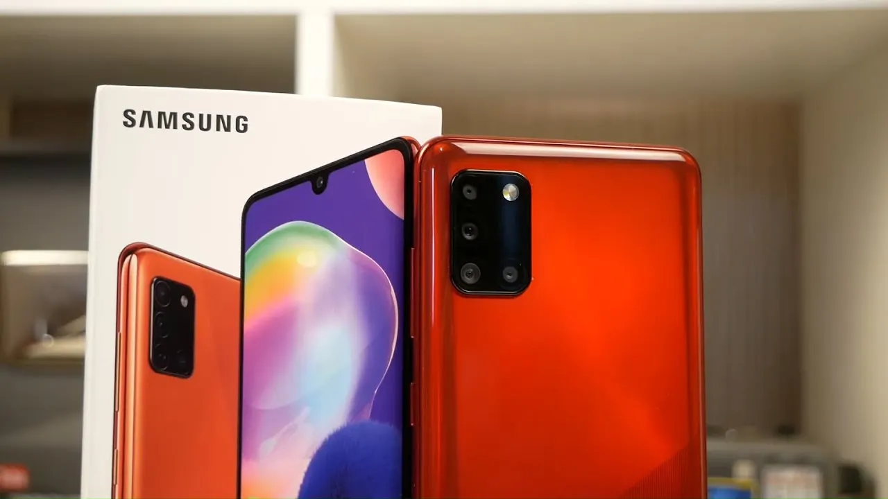 Бюджетный Samsung Galaxy отдают по самой низкой цене в МТС. Стоит брать?