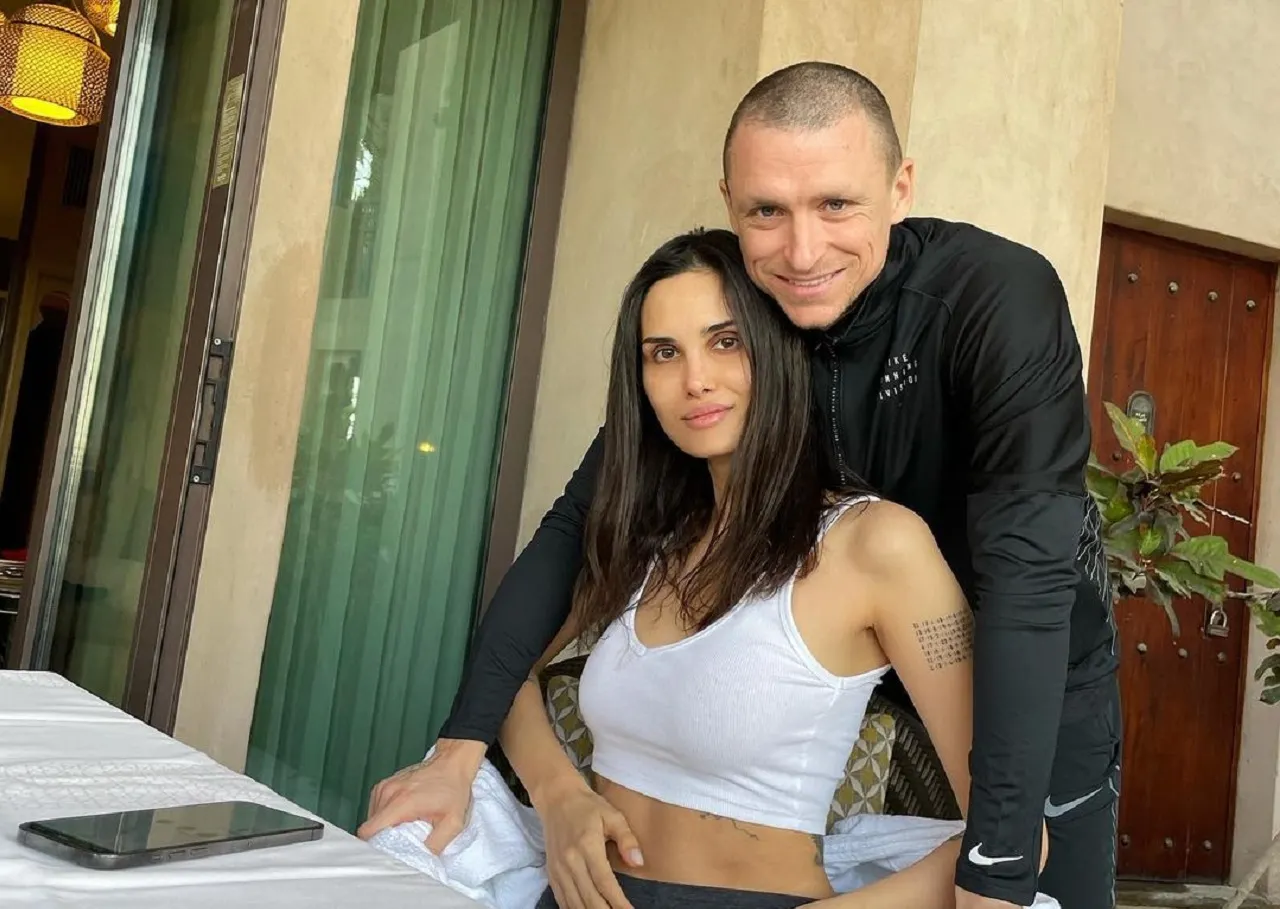 Жена Павла Мамаева объявила о разводе. 8 дней назад она вычислила любовницу футболиста в Испании