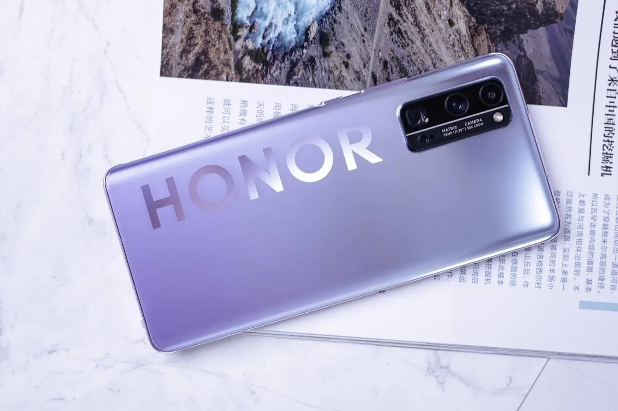 Флагман Honor наконец получит сервисы Google. Но это не единственный плюс