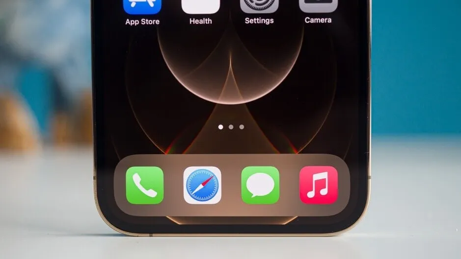 iPhone 13 никогда не выйдет. Этому есть логичное объяснение