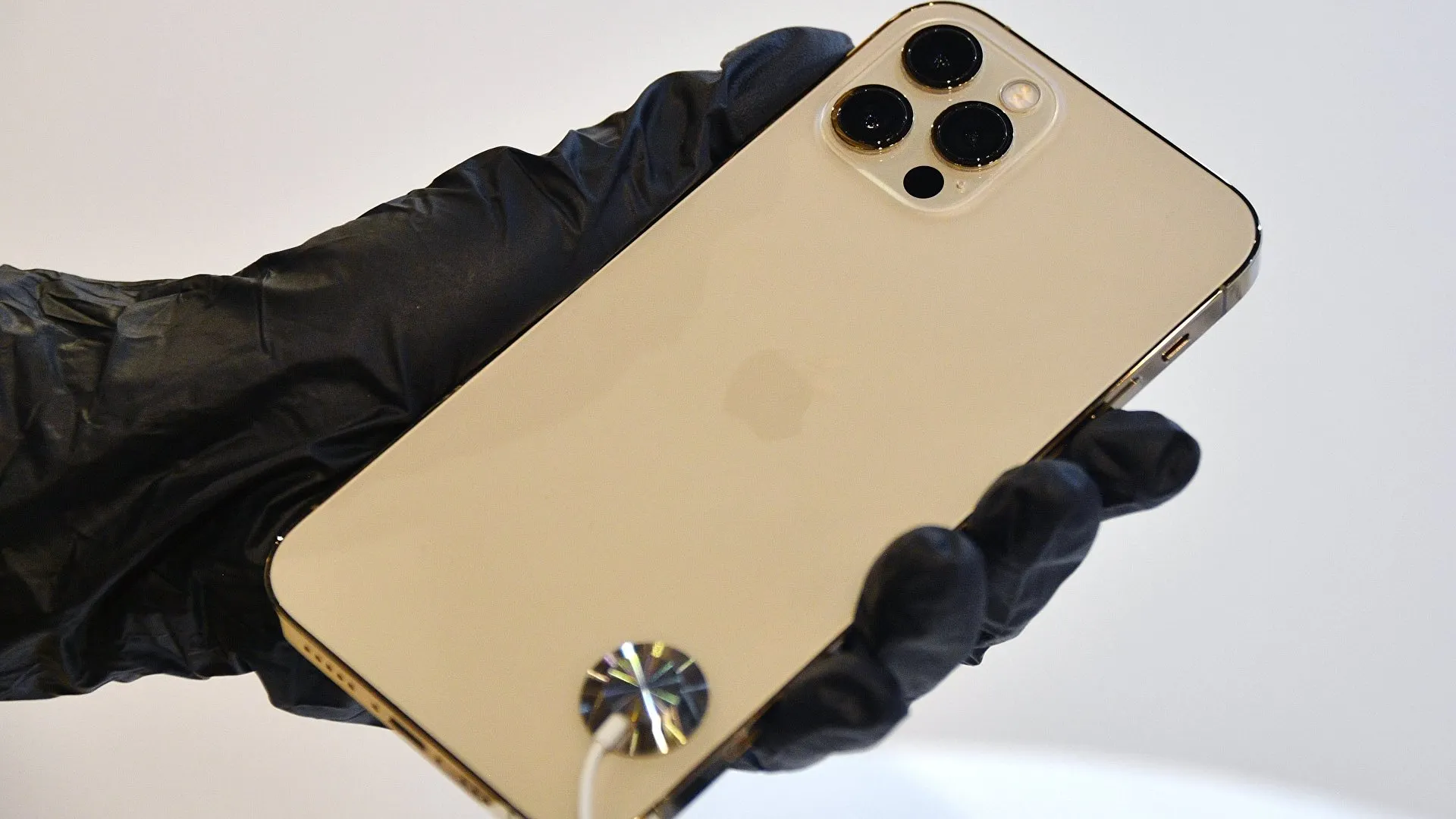 iPhone 12 Pro Max – официально лучший девайс на рынке. А какие Android-аппараты попали в рейтинг?