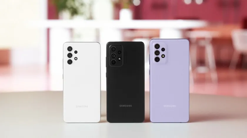 Samsung Galaxy A52 — будущий хит бренда, но пока он стоит слишком дорого. Что взять вместо него?