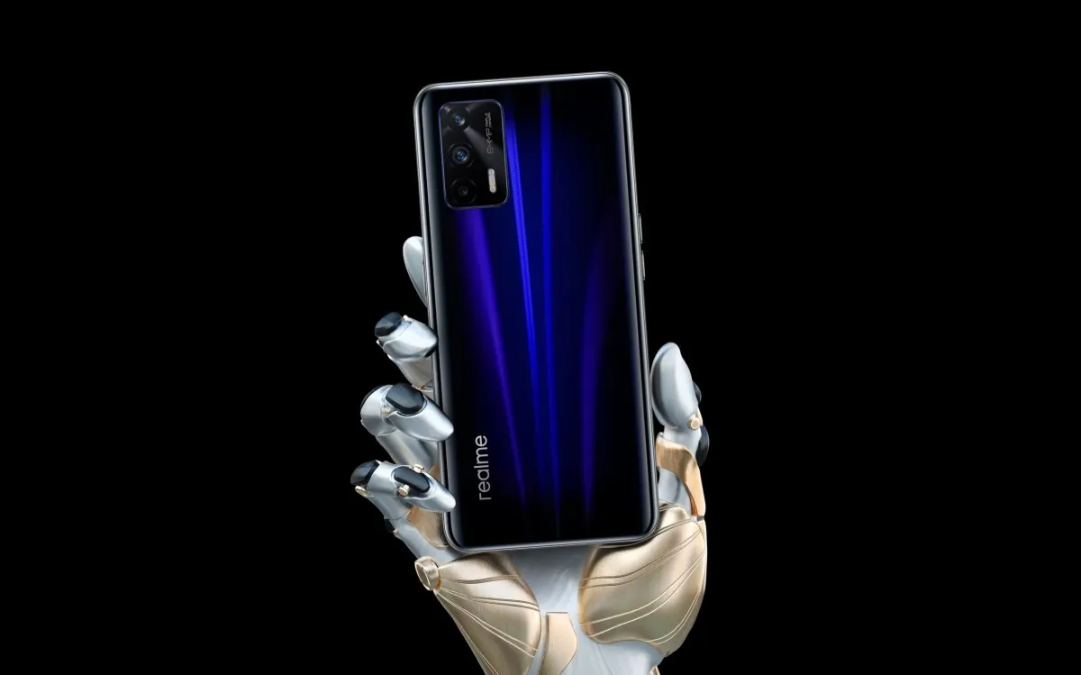 Вышел Realme GT – это монстр, фарш, безумие. К новому флагману очень мало вопросов