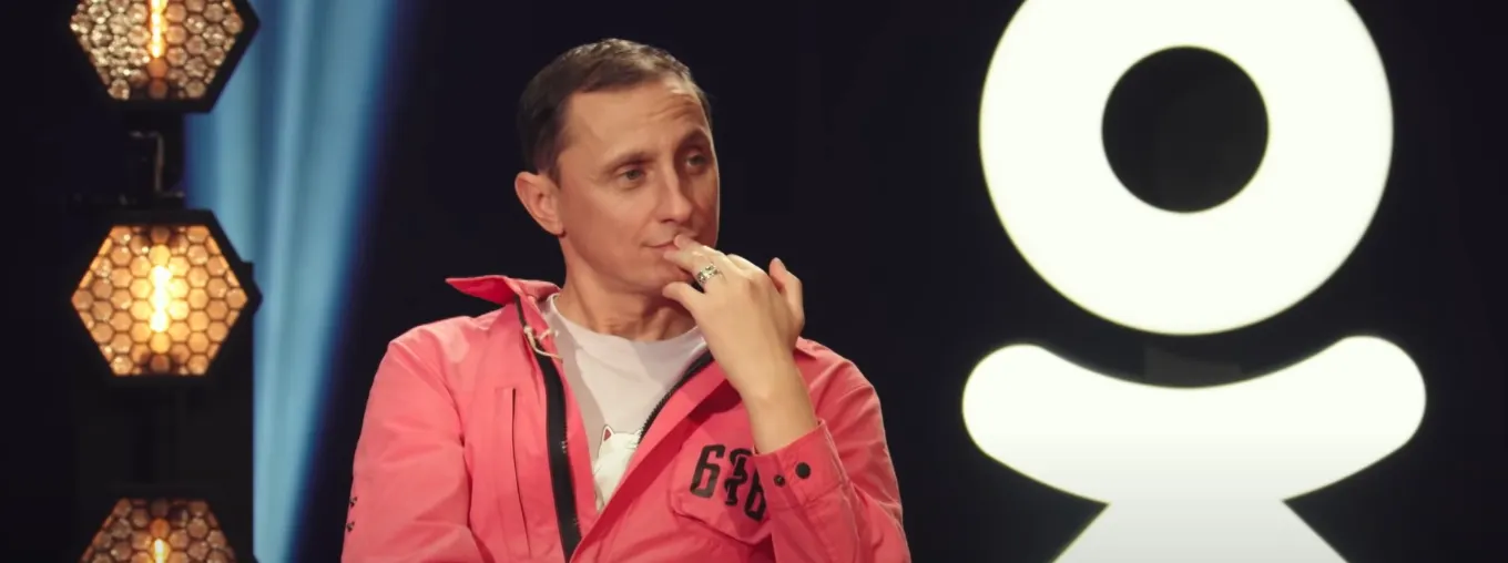 Что случилось с Вадимом Галыгиным? Он был суперзвездой Comedy Club, но скатился до анекдотов в «Одноклассниках»