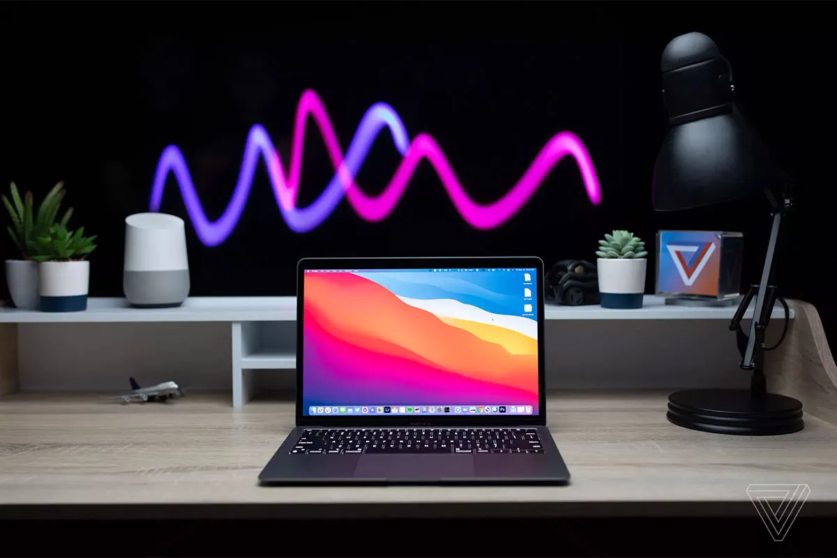 Самый доступный MacBook Air надо брать как можно скорее. Потом будет поздно