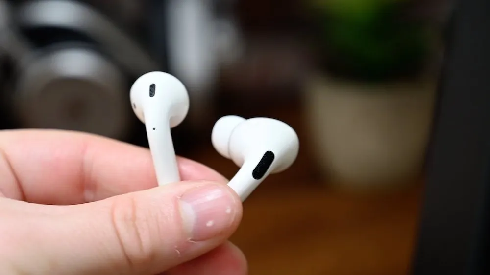 Клон AirPods Pro стал хитом в МТС. Но мы предупреждаем: брать не надо