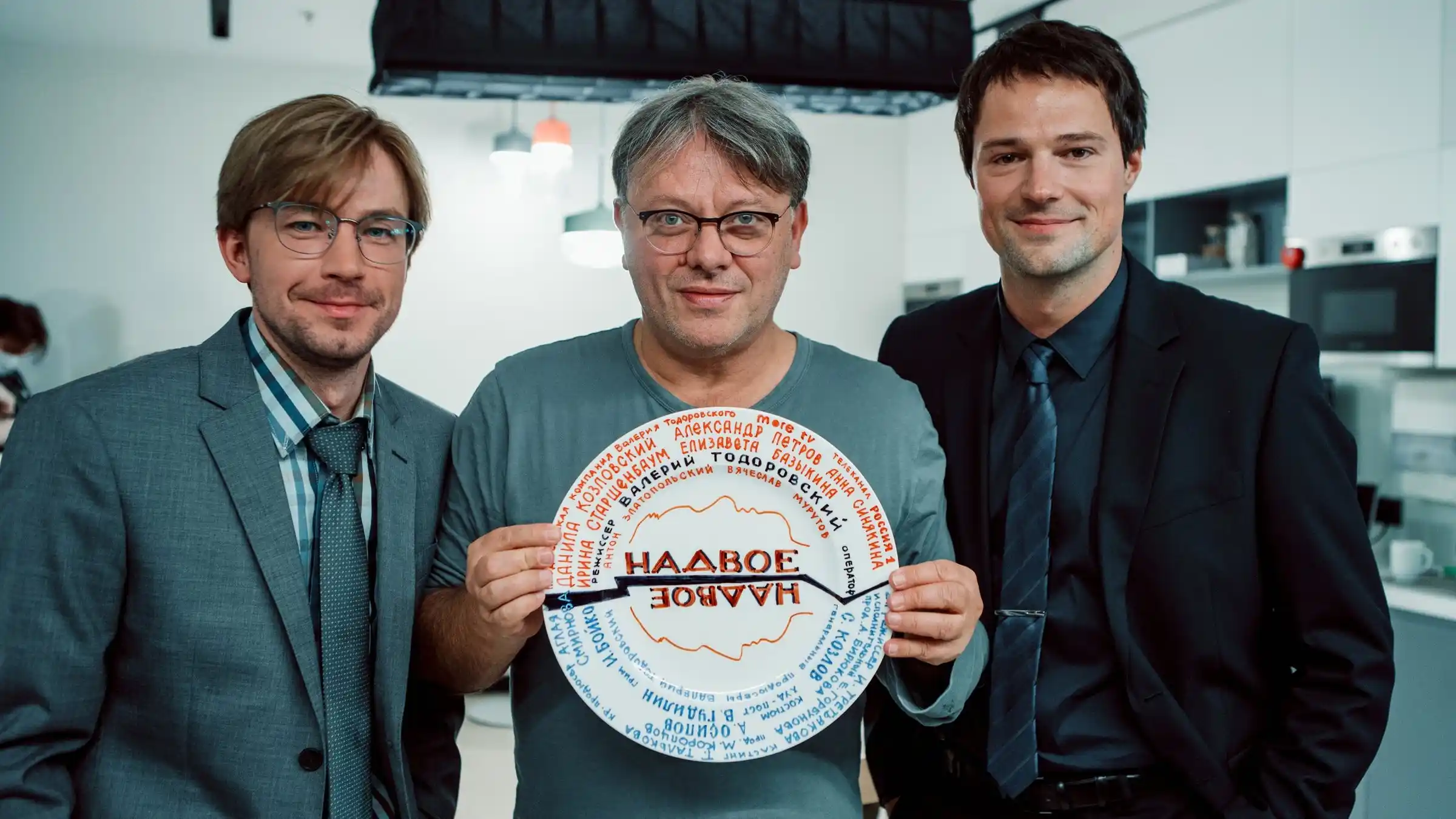 Петров и Козловский наконец-то снимутся вместе. Но сериал «Надвое» – не первый совместный проект актеров
