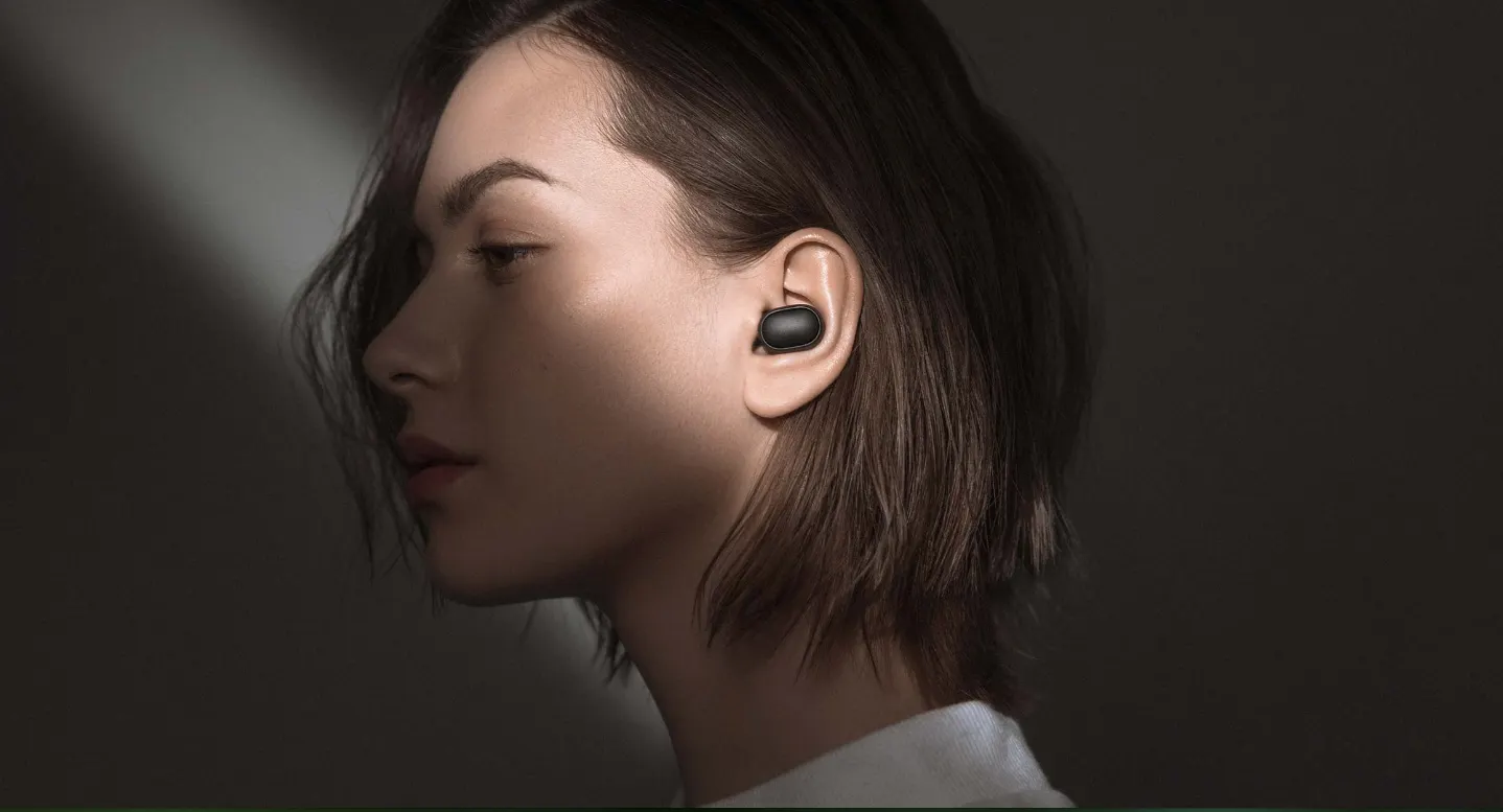 Бюджетный клон AirPods снова доступен со скидкой. Забирайте меньше чем за 1000 рублей с доставкой из России
