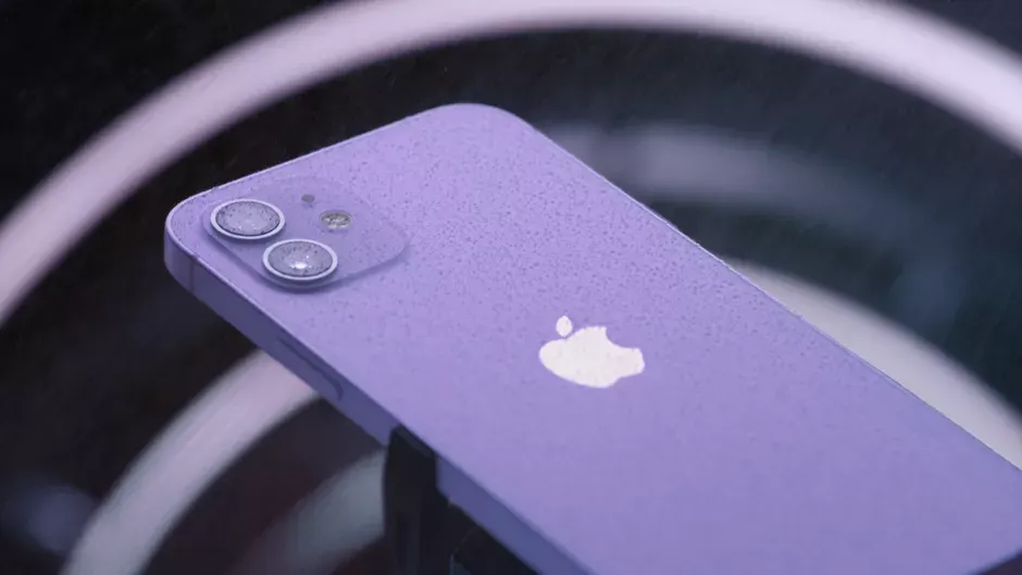 Самый доступный официальный iPhone 12 mini стоит дешевле, чем «серый». Это акция на Али