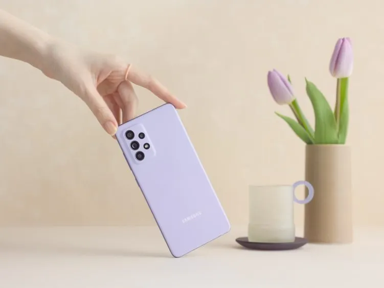 На Samsung Galaxy A52 прилетело важное обновление. Оно улучшает работу девайса и прокачивает камеру