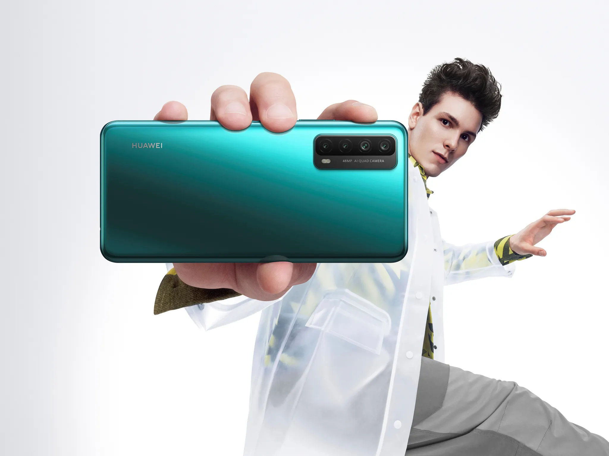 Бюджетный Huawei сливают по классной цене на Маркете. У него большой экран, огромный аккумулятор и NFC