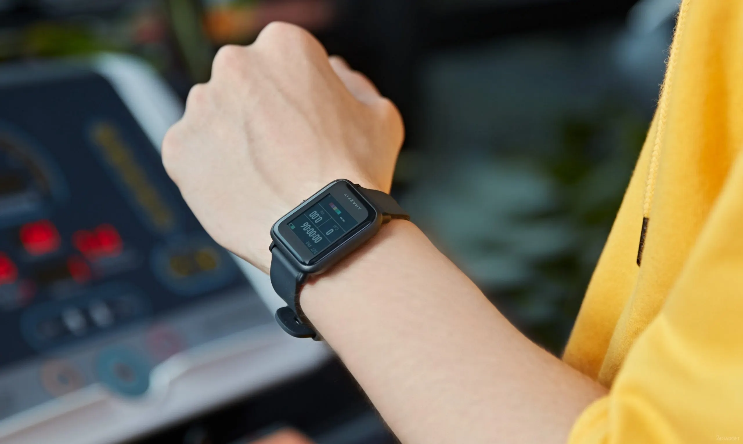 Amazfit Bip Lite – хитовые бюджетные смарт-часы. Сейчас их можно забрать с огромной скидкой