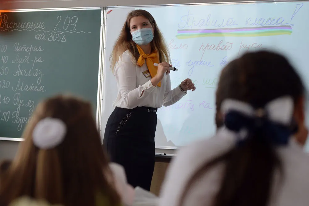 «Как это пригодится в жизни? Сейчас расскажу». Кажется, в интернете нашли идеального учителя