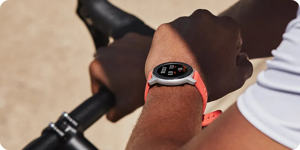 Xiaomi Amazfit GTR 42 — лучшие бюджетные смарт-часы. Сейчас они доступны по шикарной скидке