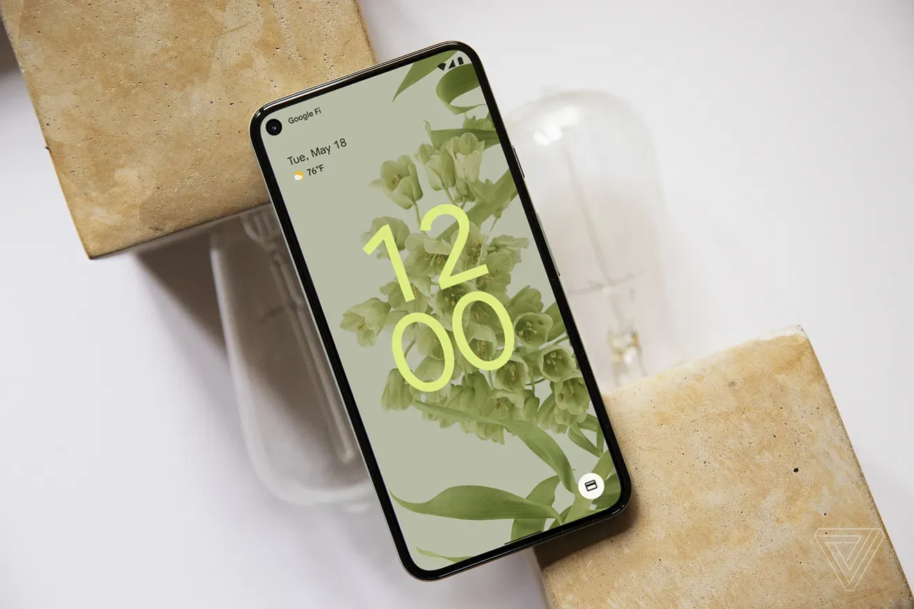 Вчера показали Android 12. Девайсы каких брендов получат эту ОС первыми?