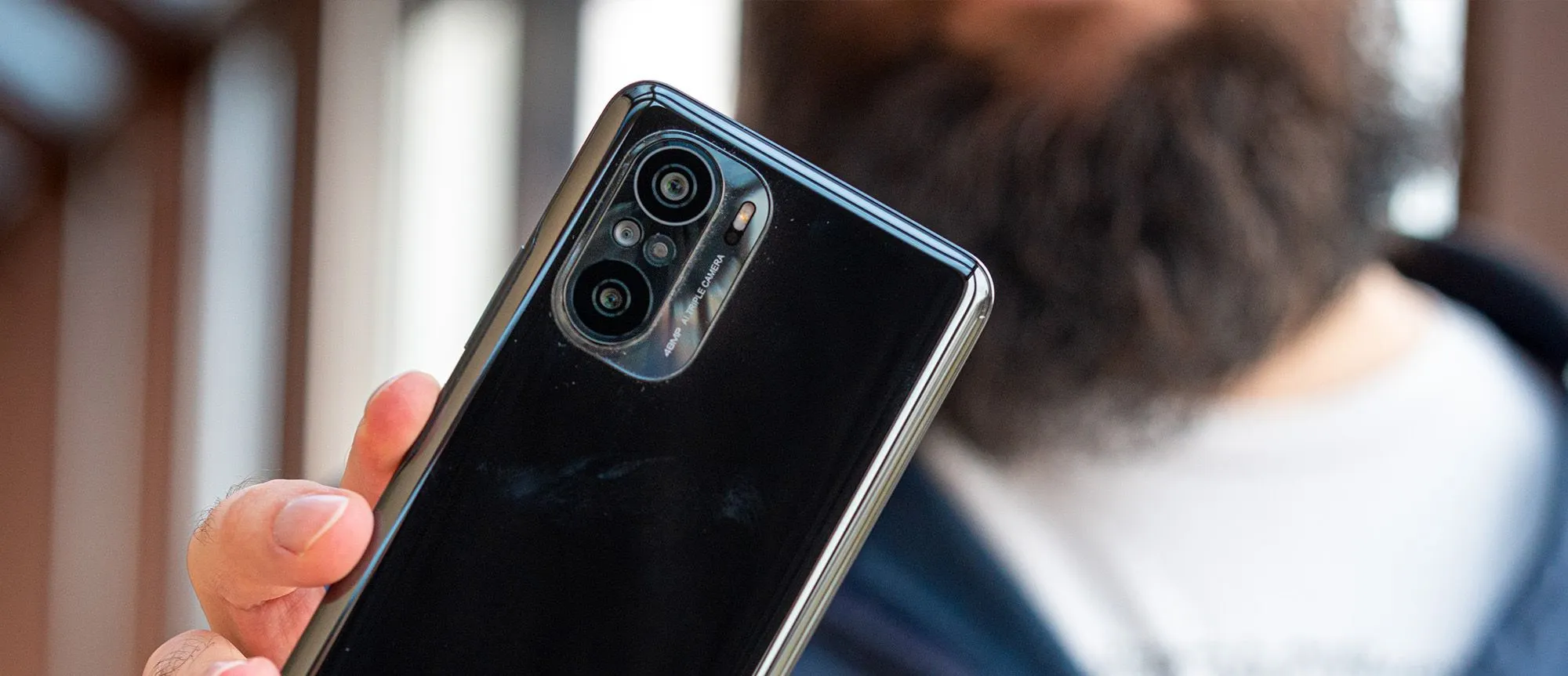 Плюсы и минусы Xiaomi Poco F3. Все, что нужно знать о народном флагмане