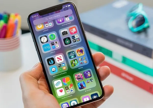 В iOS 15 нашли новую опцию. Она упростит восстановление iPhone из резервной копии