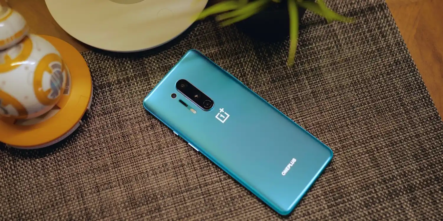 OnePlus 8 Pro исчез из российских магазинов. Какие модели теперь брать?
