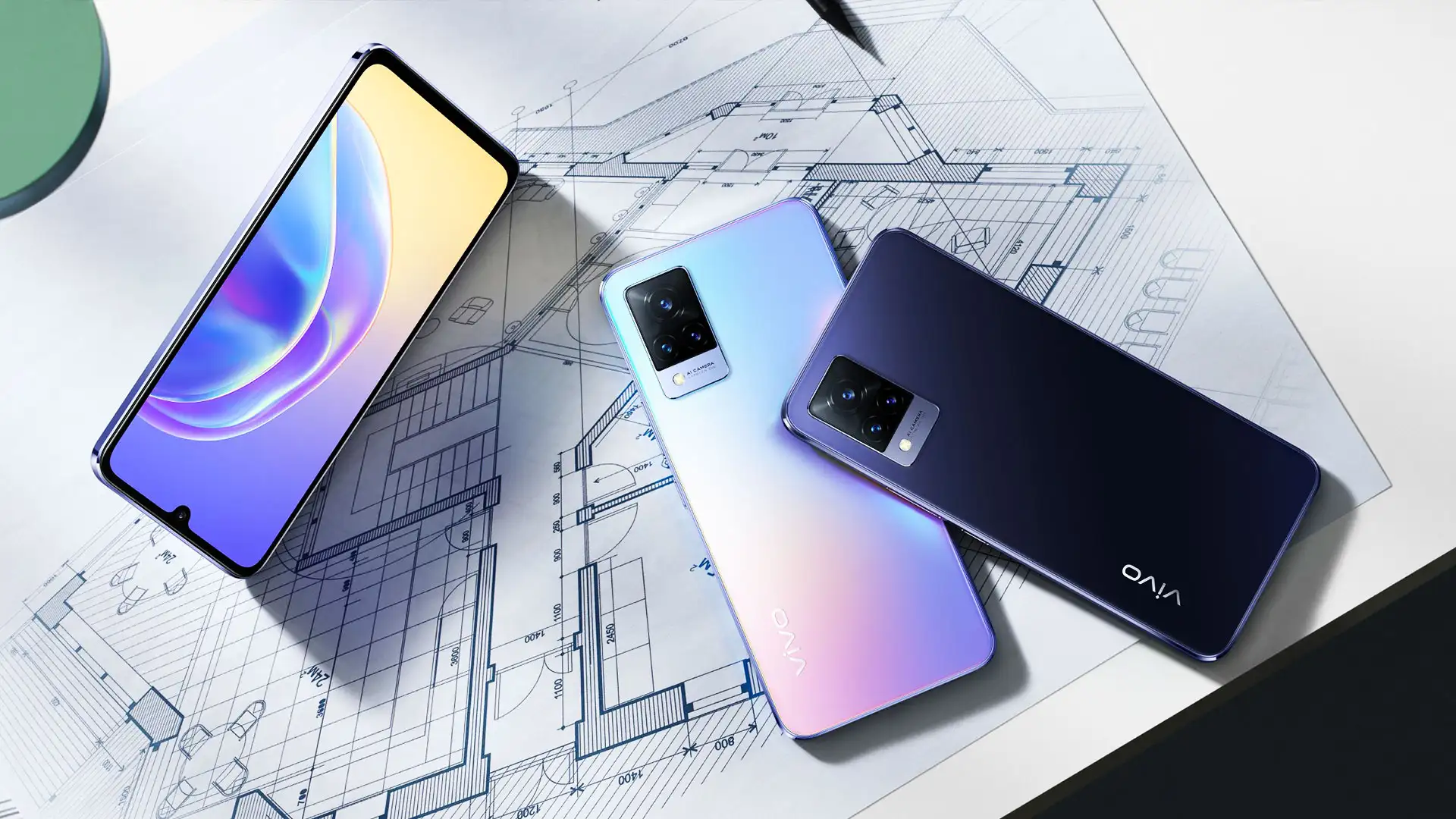 Официальные смартфоны Евро-2020 от Vivo едут в Россию. Любители качественных селфи точно оценят V21 и V21e