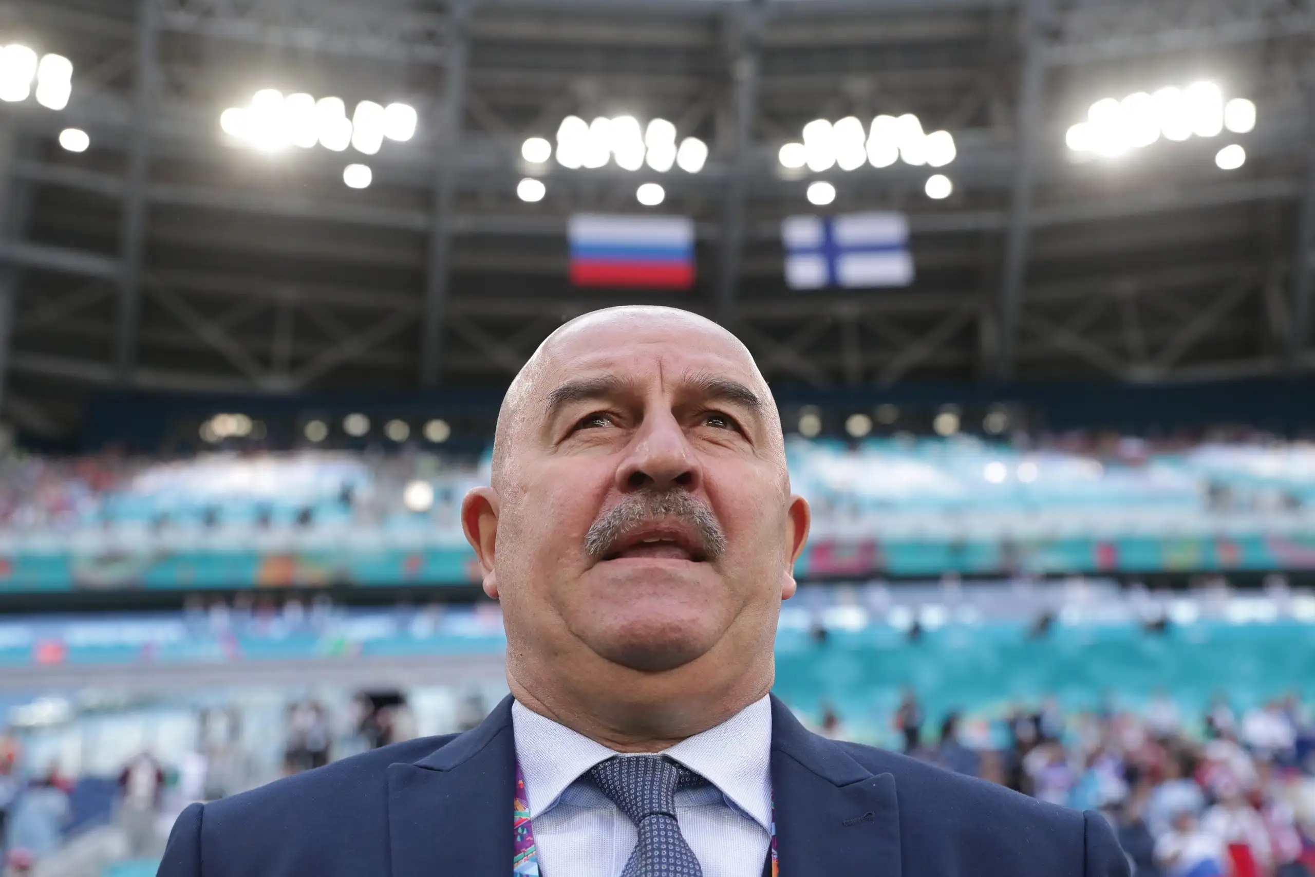 Почему Черчесов не вызвал Гильерме и Смолова? За что Стаса не любят игроки? Видеоподкаст о сборной России на Евро