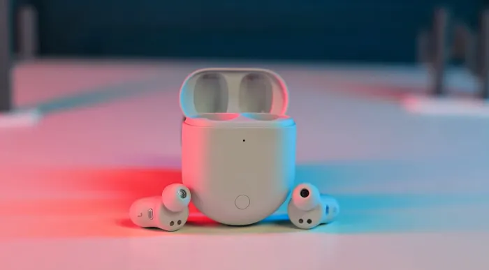Новенькие TWS-наушники от Xiaomi отдают по минимальной цене. Акция продлится всего несколько дней