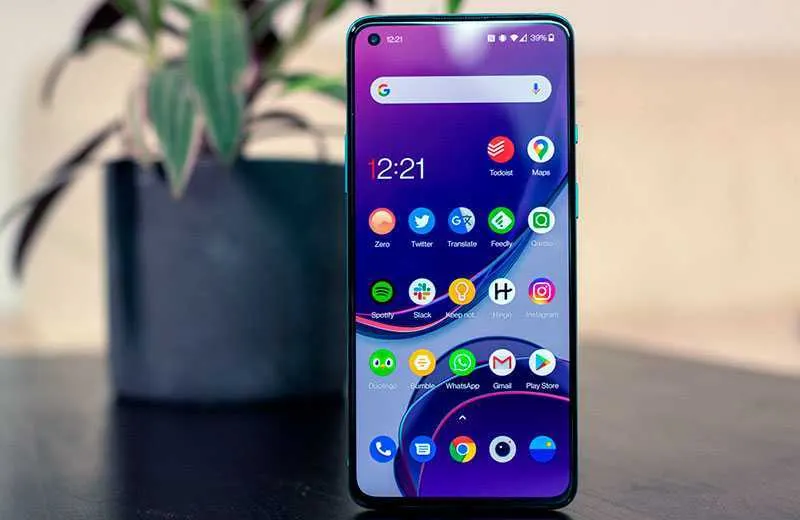 Флагман OnePlus стоит уже меньше 40 тысяч рублей. У него бесконечная память