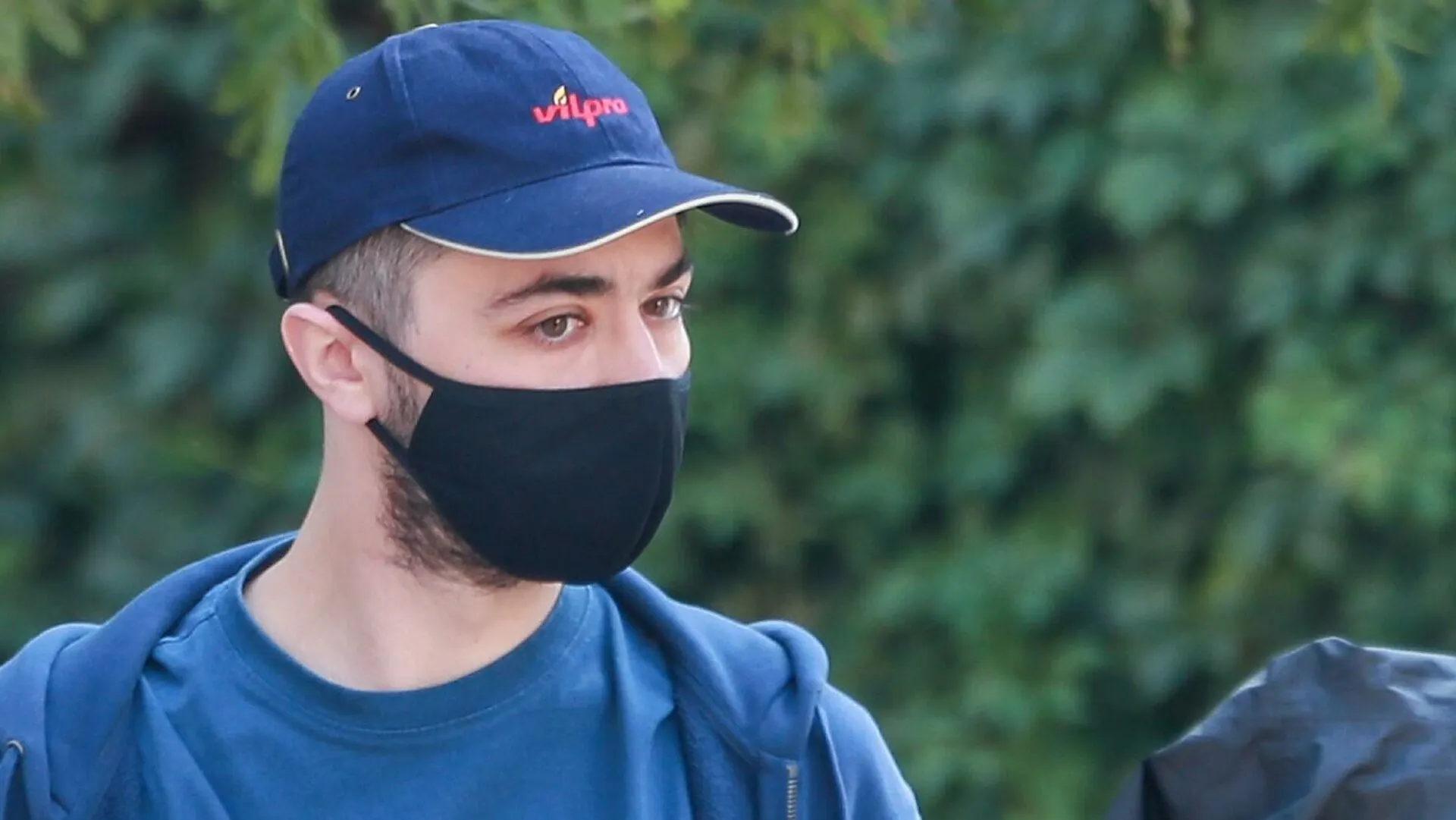 Комика Идрака Мирзализаде признали нежелательным в России. Ему грозит депортация, артист не выходит на связь