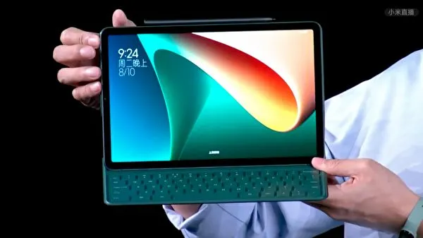 Xiaomi Mi Pad 5 – прямой конкурент iPad Pro. У китайского планшета даже есть магнитная клавиатура и стилус