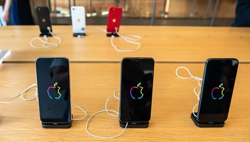 Топовый iPhone 11 с максимальной памятью подешевел на 12 тысяч. Надо брать?