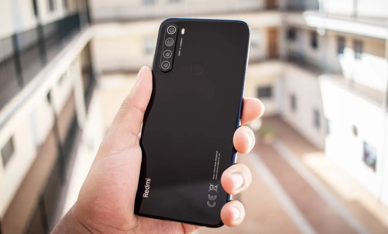 Новый Xiaomi Redmi — самый бездарный аппарат до 15 тысяч. Но у него есть 3 мощнейшие альтернативы