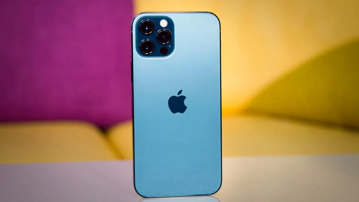 Главные плюсы и минусы iPhone. Почему юзеры не хотят переходить на девайсы Аpple?