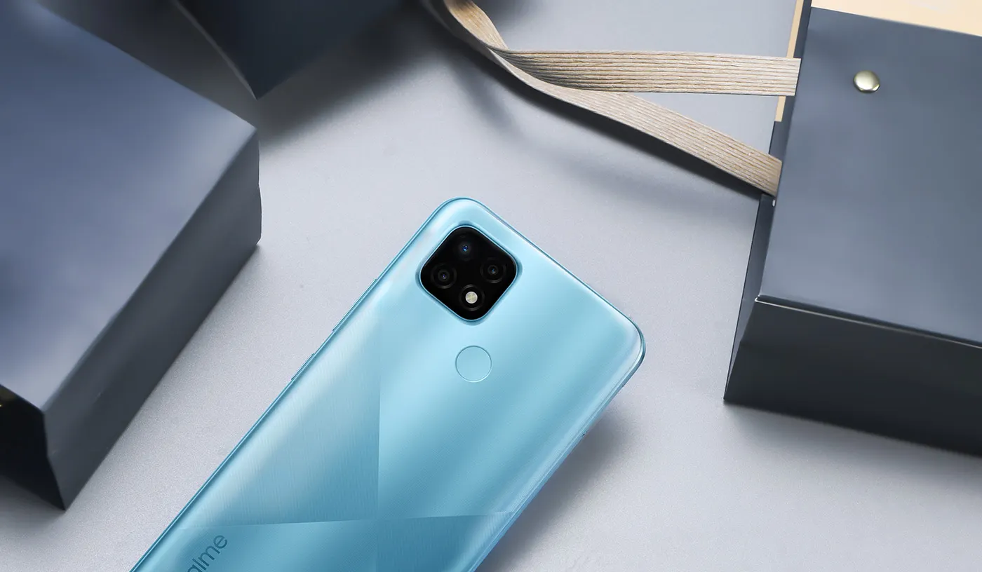 Realme C21 рухнул до минимальной цены. Берем годный девайс с NFC