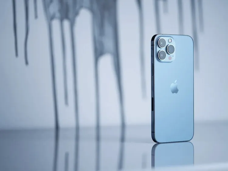 iPhone 13 Pro Max уже в дефиците. Сколько за него просят в Москве?