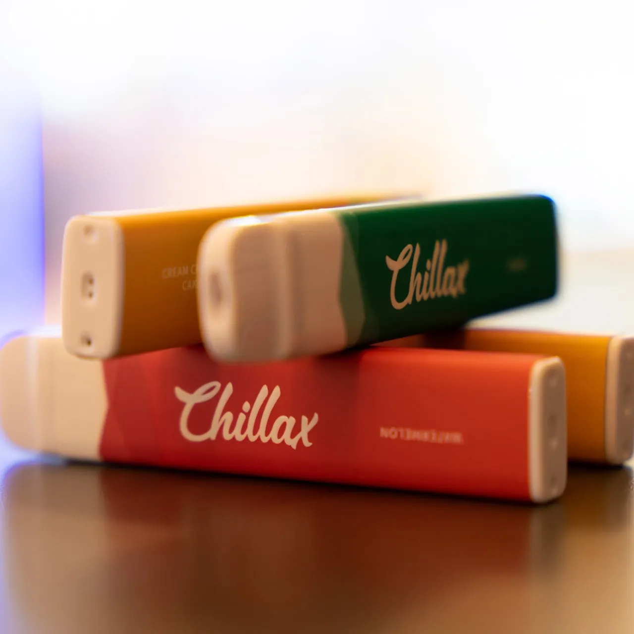 Попробовали бездымные сигареты  от Chillax. Они действительно в порядке