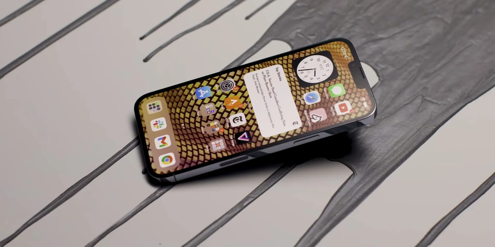 iPhone 13 с бесконечной памятью впервые отдают с жирной скидкой. Лучший вариант по соотношению цены и качества