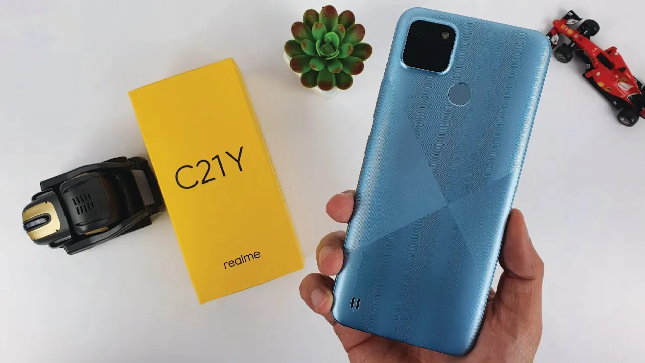 У Realme вышел новый смартфон до 10 тысяч рублей. Чем он крут и стоит ли его брать?