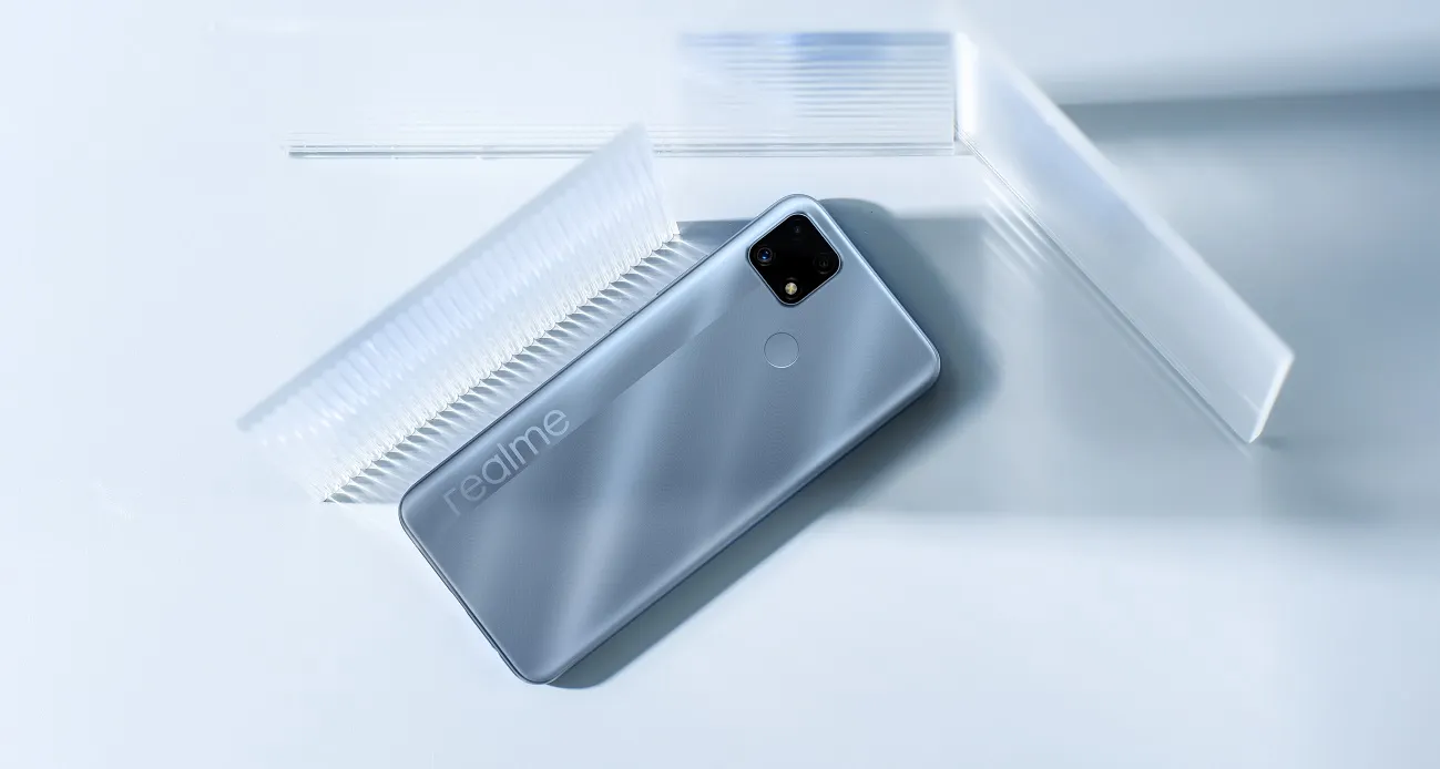 Про этот Realme почти никто не знает, а зря. Девайс с бешеной автономностью и кучей памяти рухнул в цене