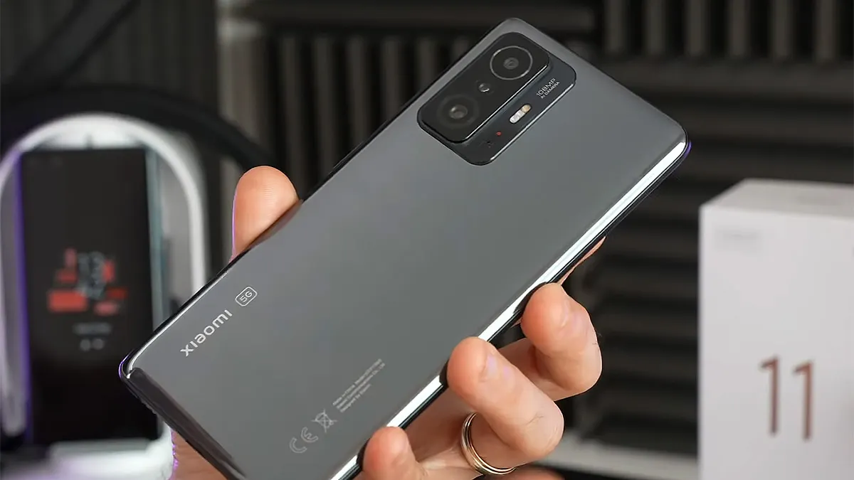 Стоит ли брать новейший флагман Xiaomi? Нашли три крутые альтернативы