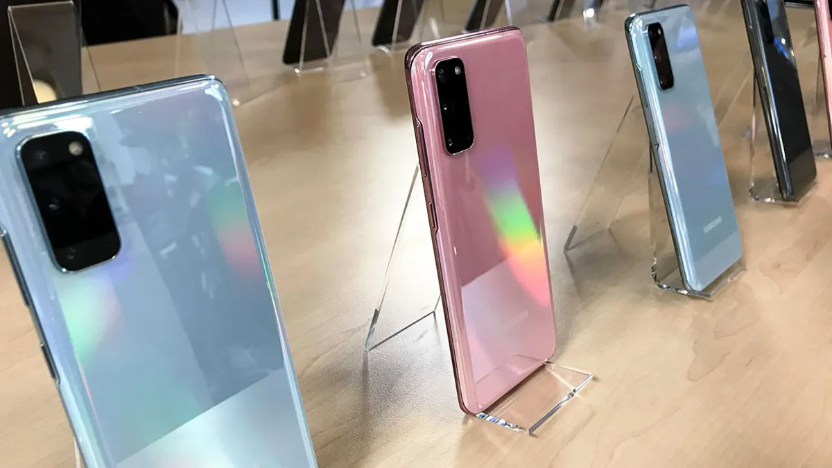 Смартфоны Samsung Galaxy запретили продавать на территории России. Какие модели есть в списке?