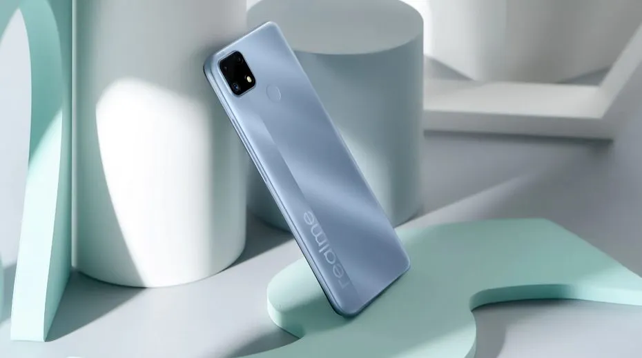 Realme C25S сливают на AliExpress за копейки. Лучший бюджетник с NFC и монструозной автономностью