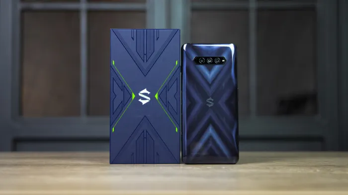 Xiaomi Black Shark 4 можно урвать за гроши на распродаже 11.11. Геймерский флагман с экраном на 144 Гц подешевел до минимума