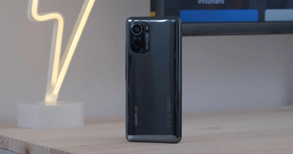 Xiaomi Mi 11i сливают с жирным скидосом на распродаже 11.11. Это самый доступный флагман бренда