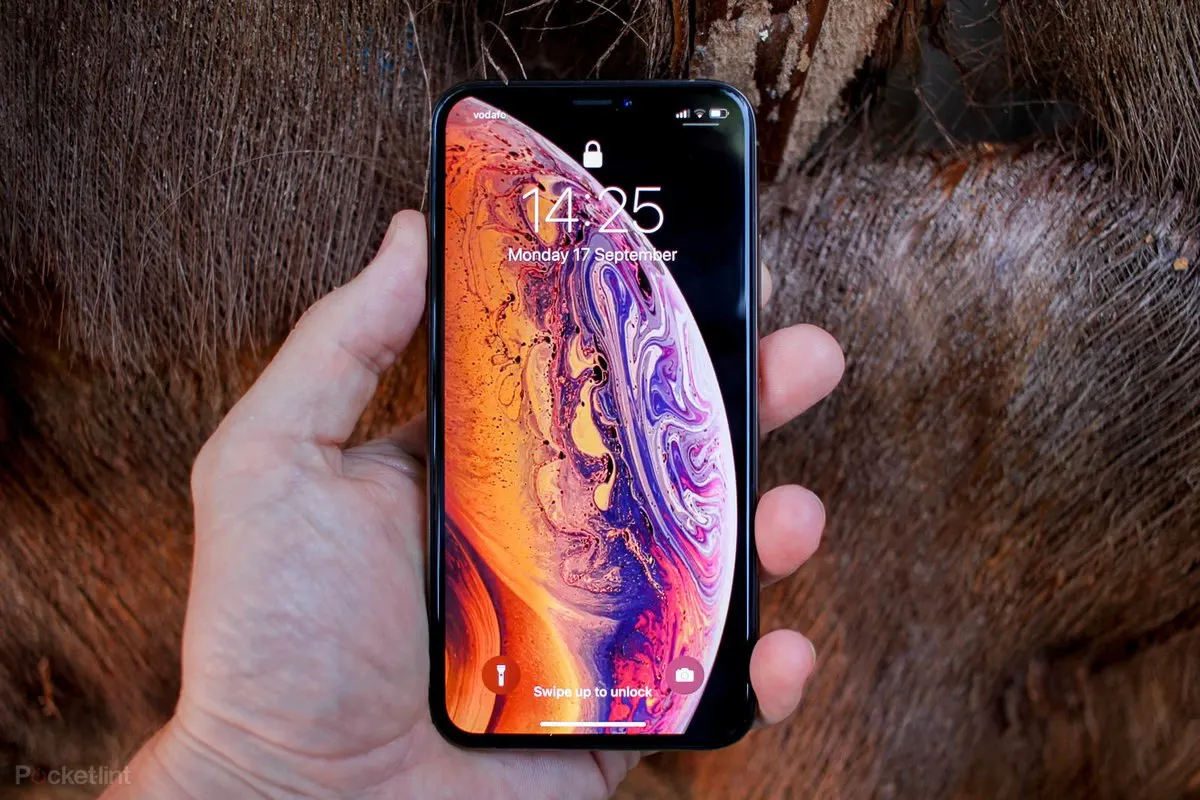 Этот iPhone — лучший до 40 тысяч рублей. Хватайте компакт с мощным железом и крутыми камерами