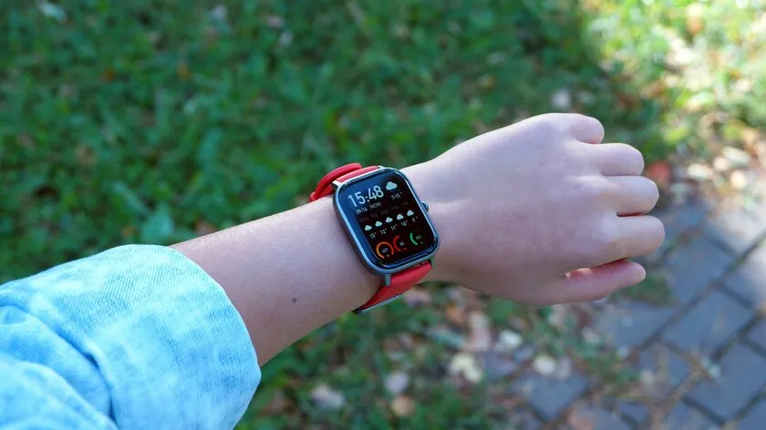Amazfit GTS снова подешевели на AliExpress. У них убийственная автономность