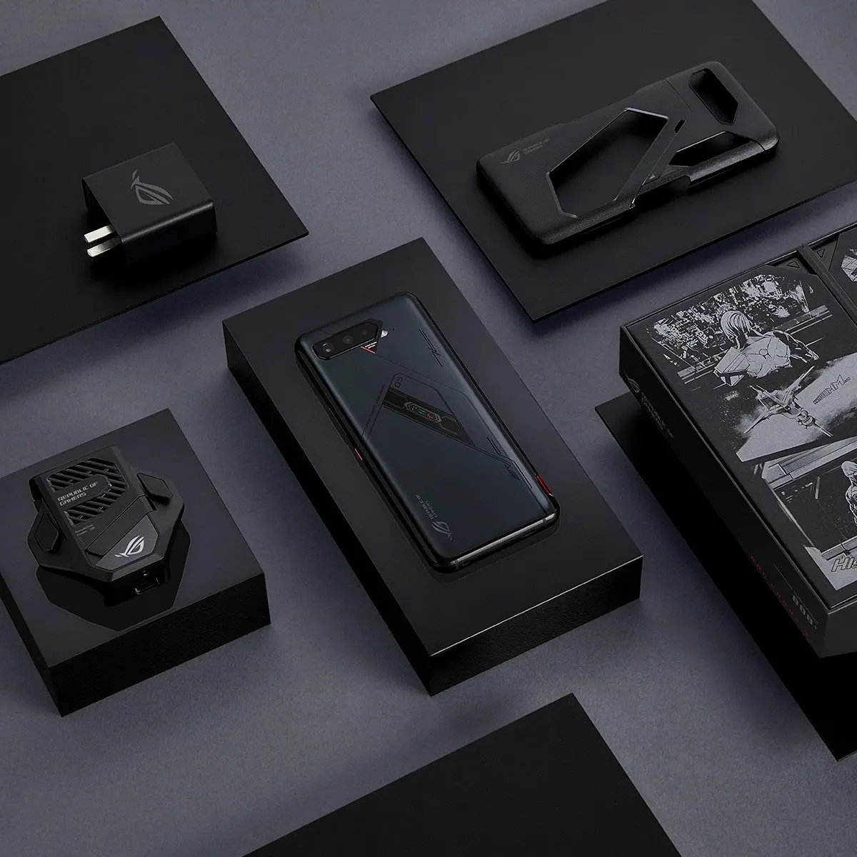 Игровой монстр Asus ROG Phone 5s официально добрался до России. Он стоит как топовый iPhone