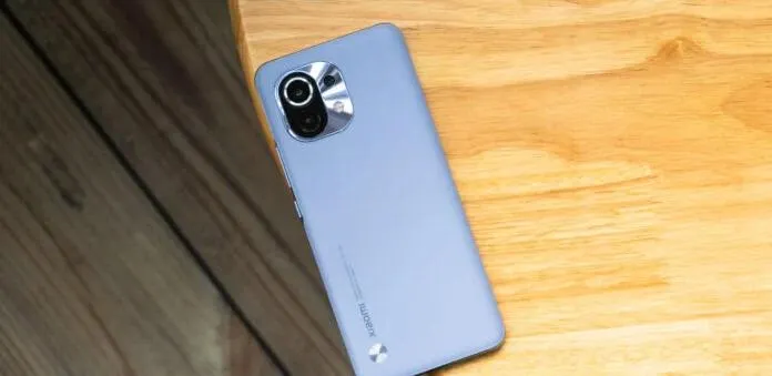 Xiaomi выпустит компактный флагман до конца года. Чем крут убийца iPhone 13 mini?