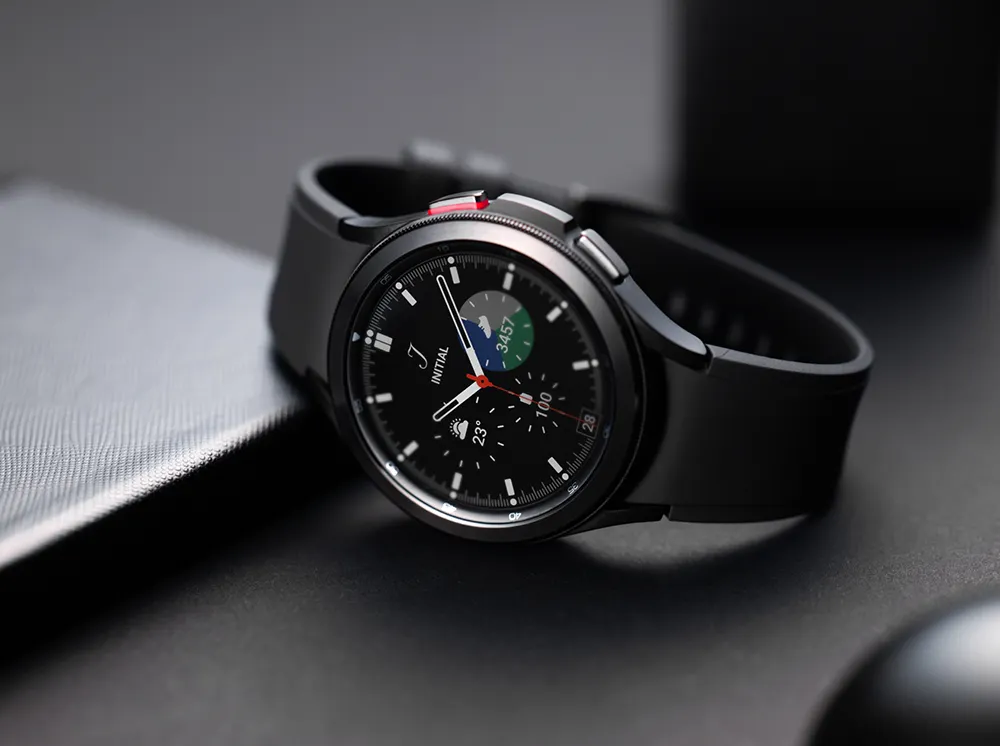 Берем Samsung Galaxy Watch 4 Classic по самой выгодной цене. Это лучшие смарт-часы для Android-смартфонов