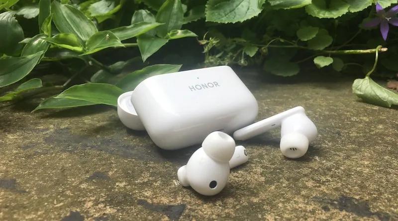 Honor Earbuds 2 Lite сливают за гроши на AliExpress. Последний шанс урвать достойную гарнитуру с АШП